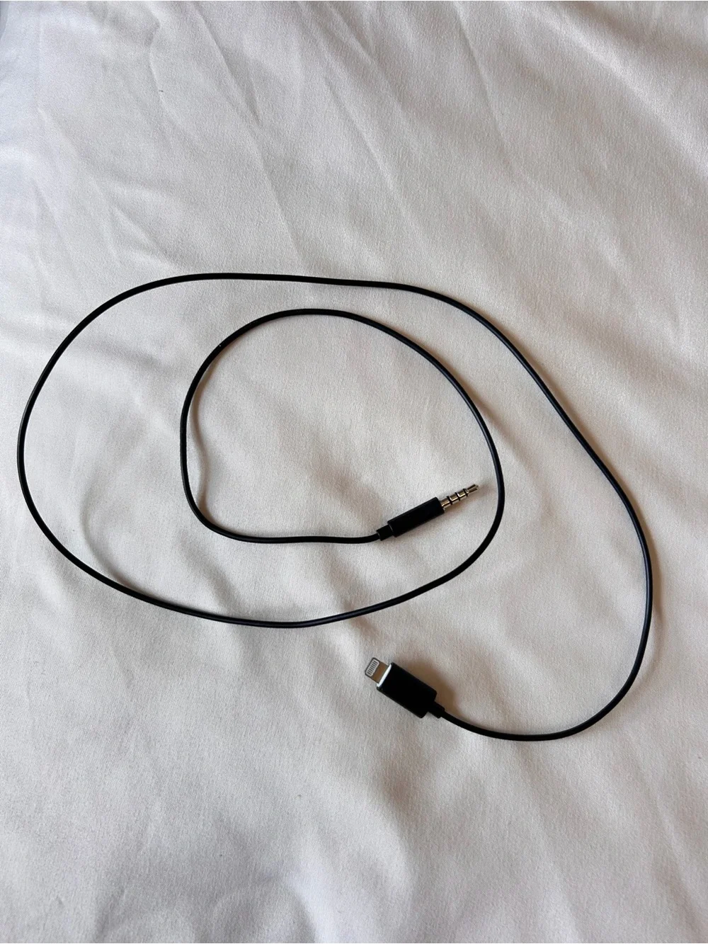 Original IPhone Black Lightning to 3.5mm Aux Audio Cable